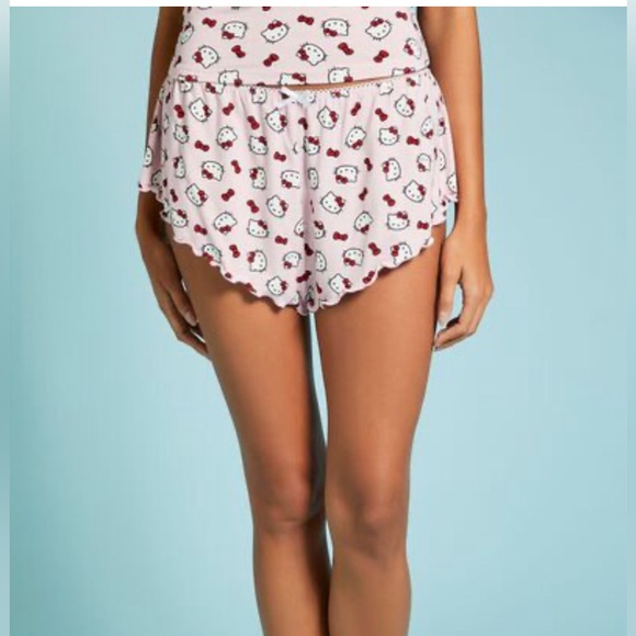 NWT FOREVER 21 SANRIO HELLO KITTY CAMI & SHORTS PAJAMA SET M. $29.99 - Picture 5 of 6